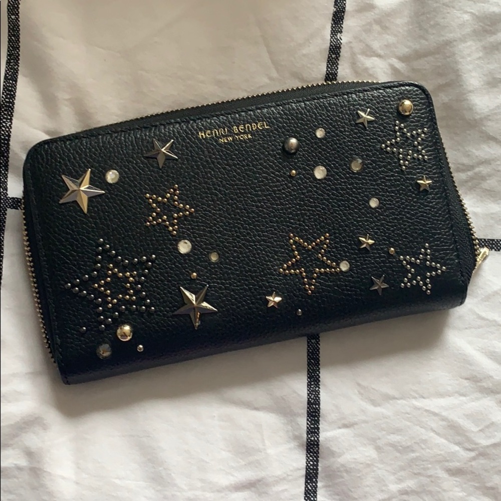 Henri Bendel Wallet